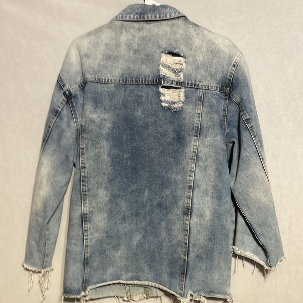 Distressed Jean jacket - Picture 4 of 4